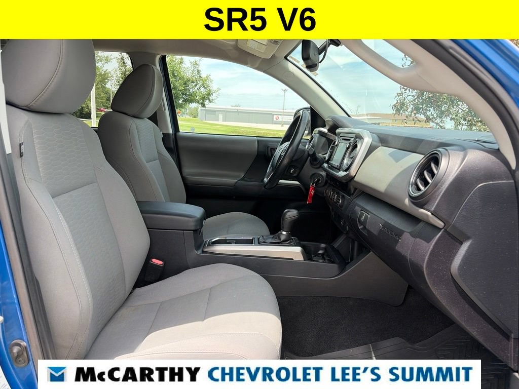 Used 2017 Toyota Tacoma SR5 w/ Tow Package AWD/4WD image 26