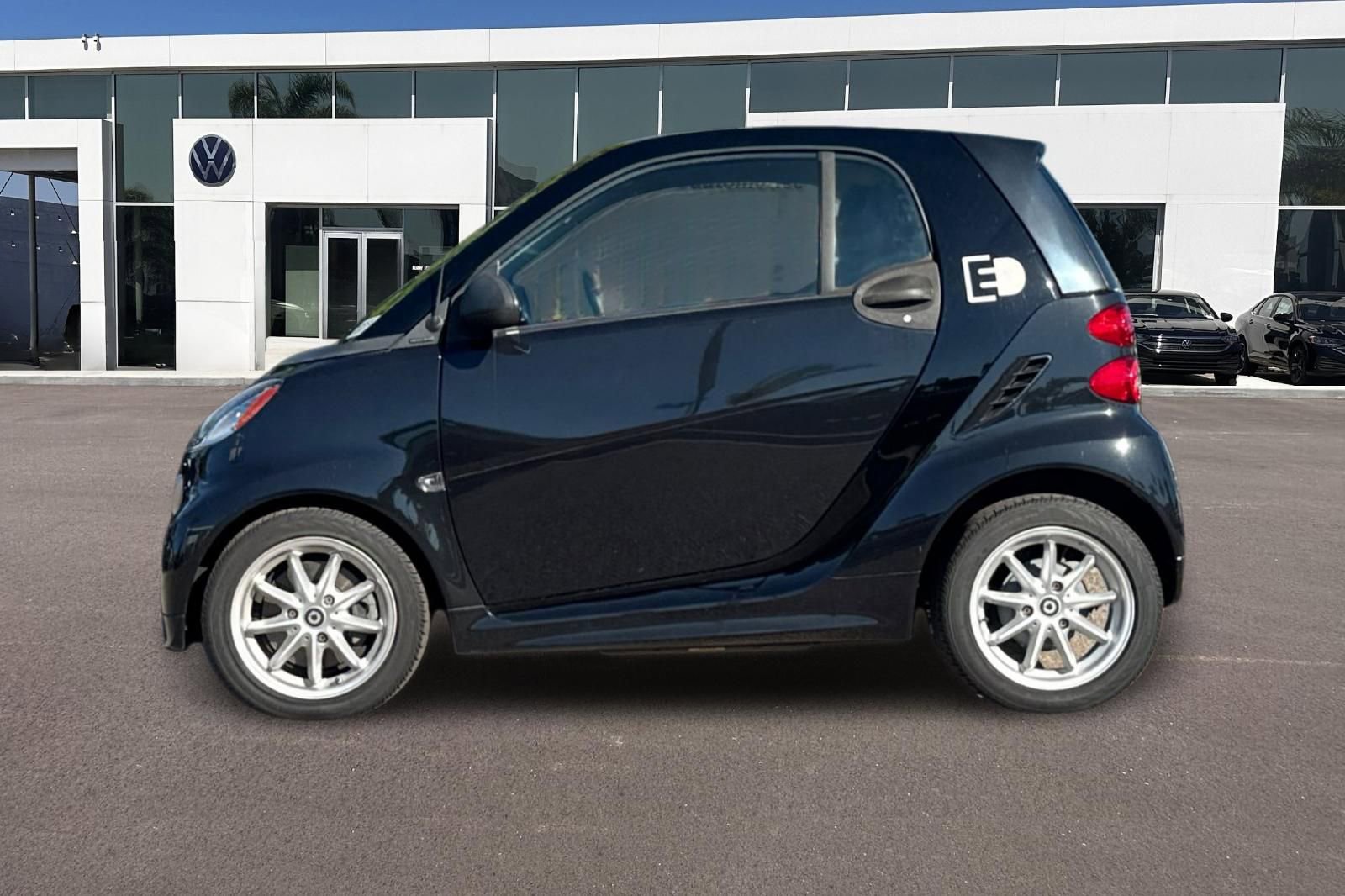 Used 2016 smart fortwo passion image 7