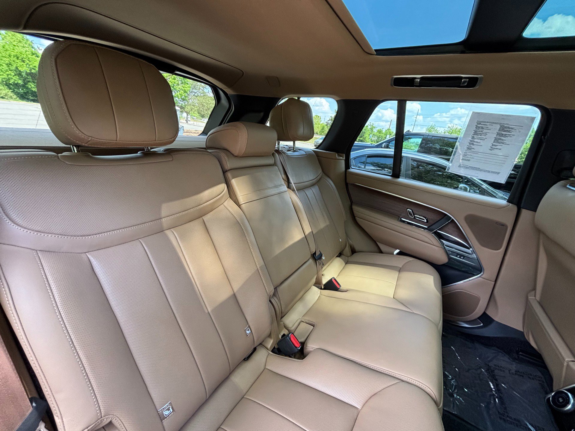 Used 2024 Land Rover Range Rover SE AWD/4WD image 37