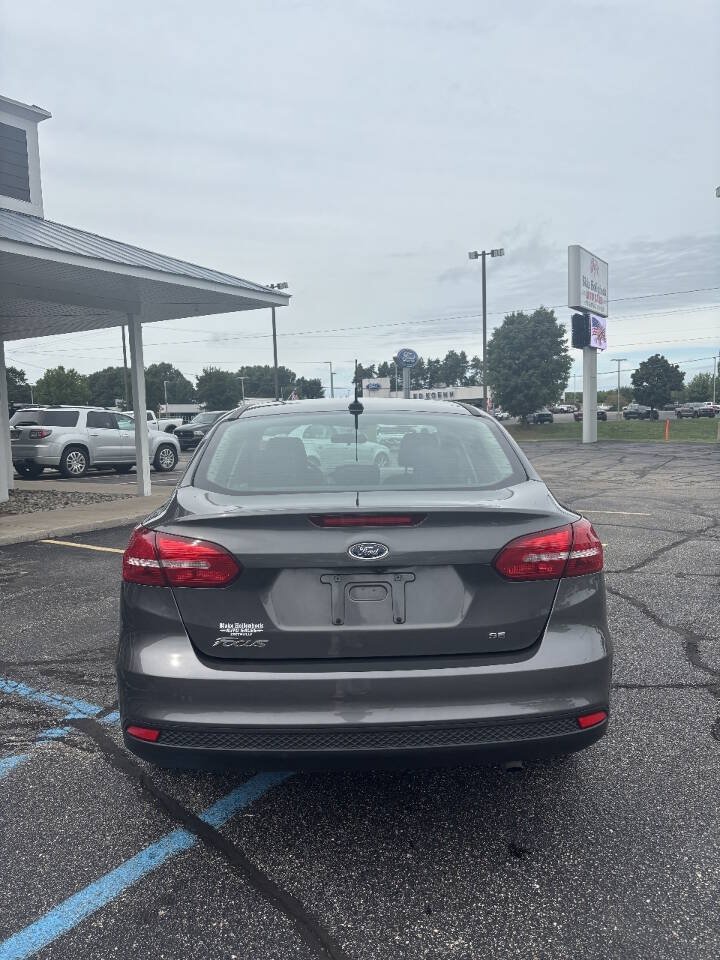 Used 2018 Ford Focus SE FWD image 8