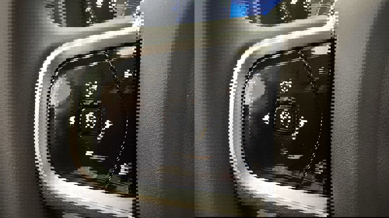 New 2026 Volvo XC90 B6 Ultra w/ Protection Package Premier image 13