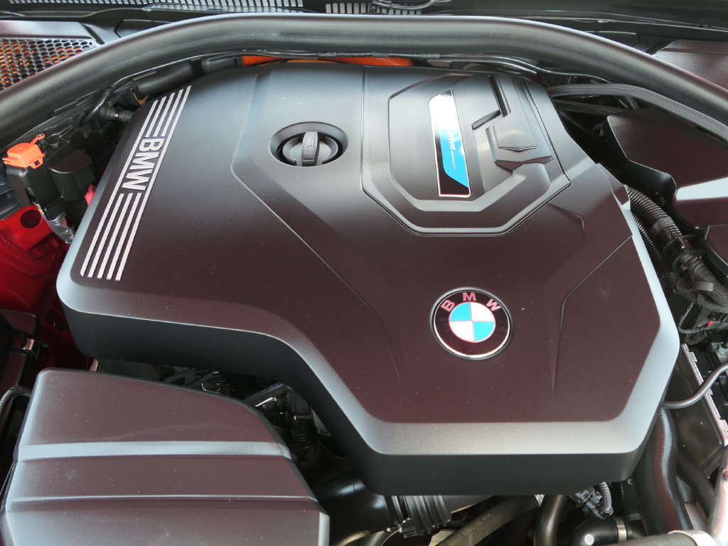 Used 2021 BMW 330e w/ Premium Package RWD image 29