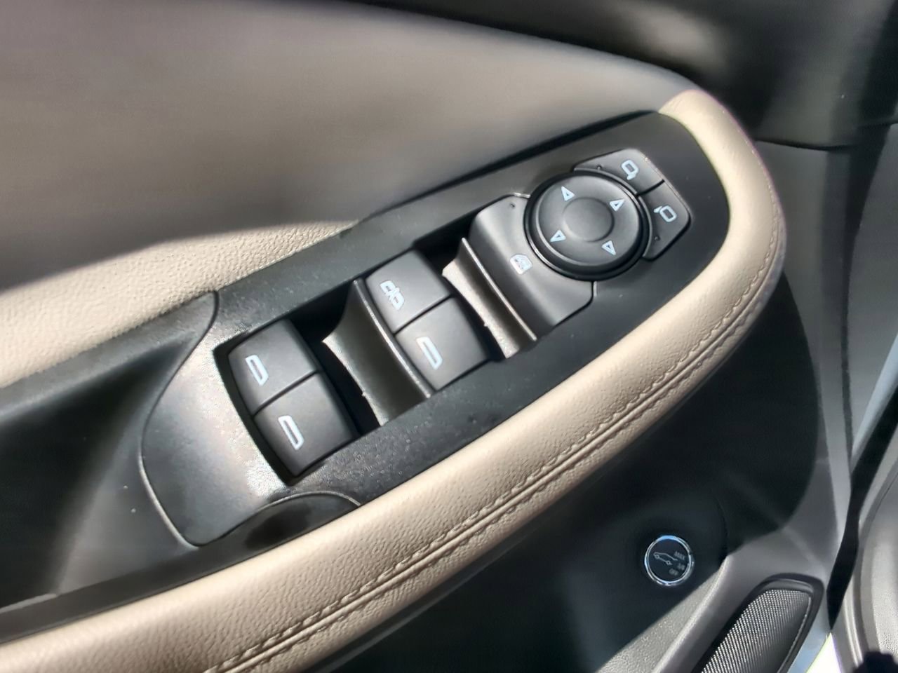 Used 2025 Buick Encore GX Preferred w/ Advanced Technology Package FWD image 21