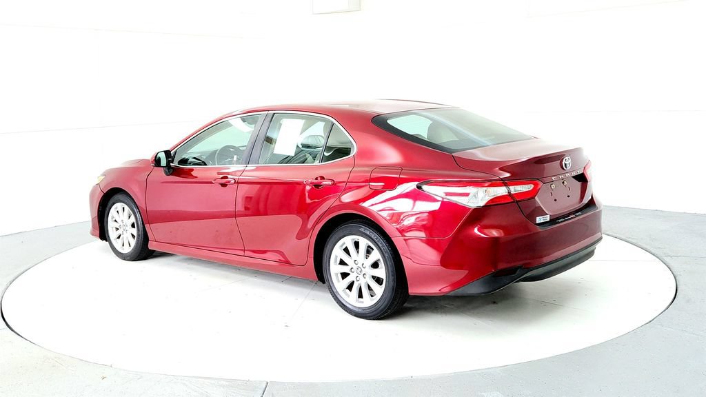 Certified 2018 Toyota Camry LE FWD image 4