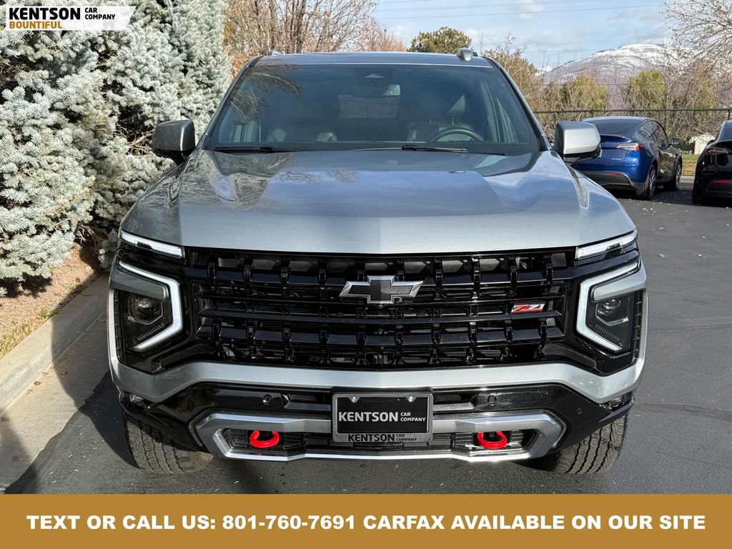 Used 2025 Chevrolet Suburban Z71 image 2