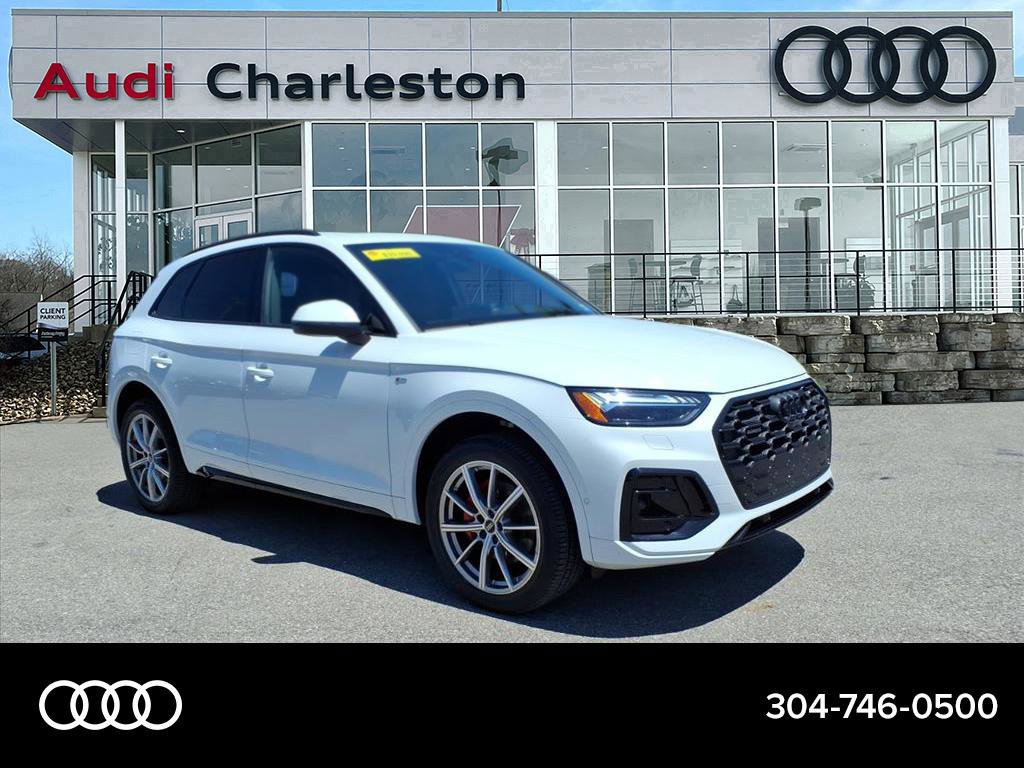 Used 2024 Audi Q5 e Prestige w/ Prestige Package