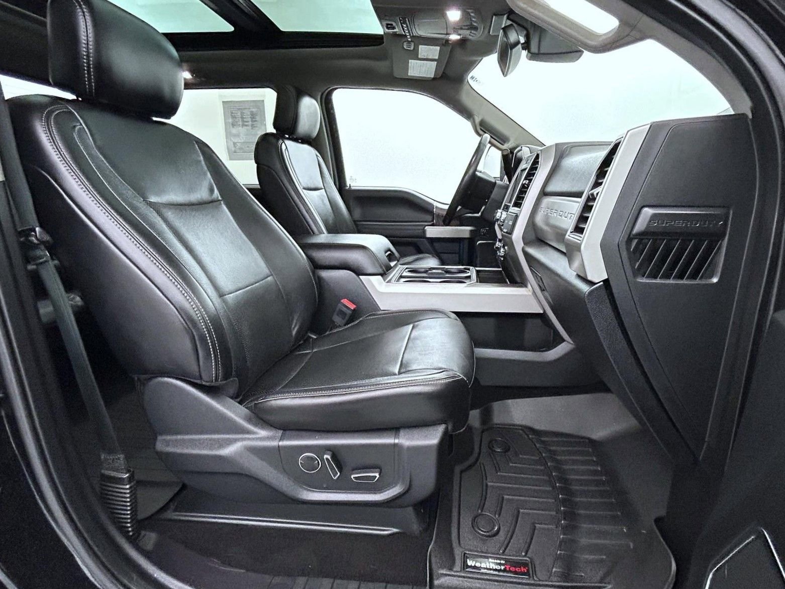 Used 2019 Ford F250 Lariat w/ Lariat Ultimate Package image 15