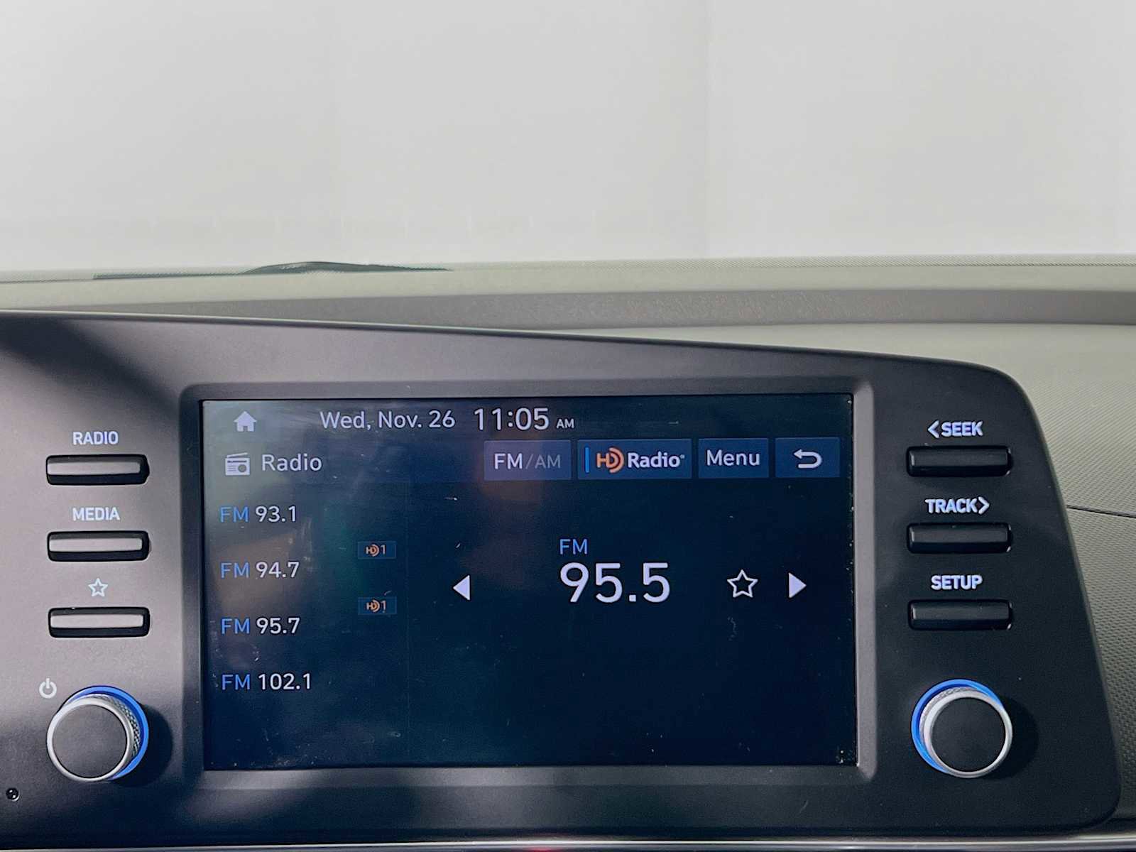 Certified 2025 Hyundai Elantra Sport image 14