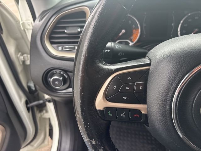 Used 2017 Jeep Renegade Latitude image 15