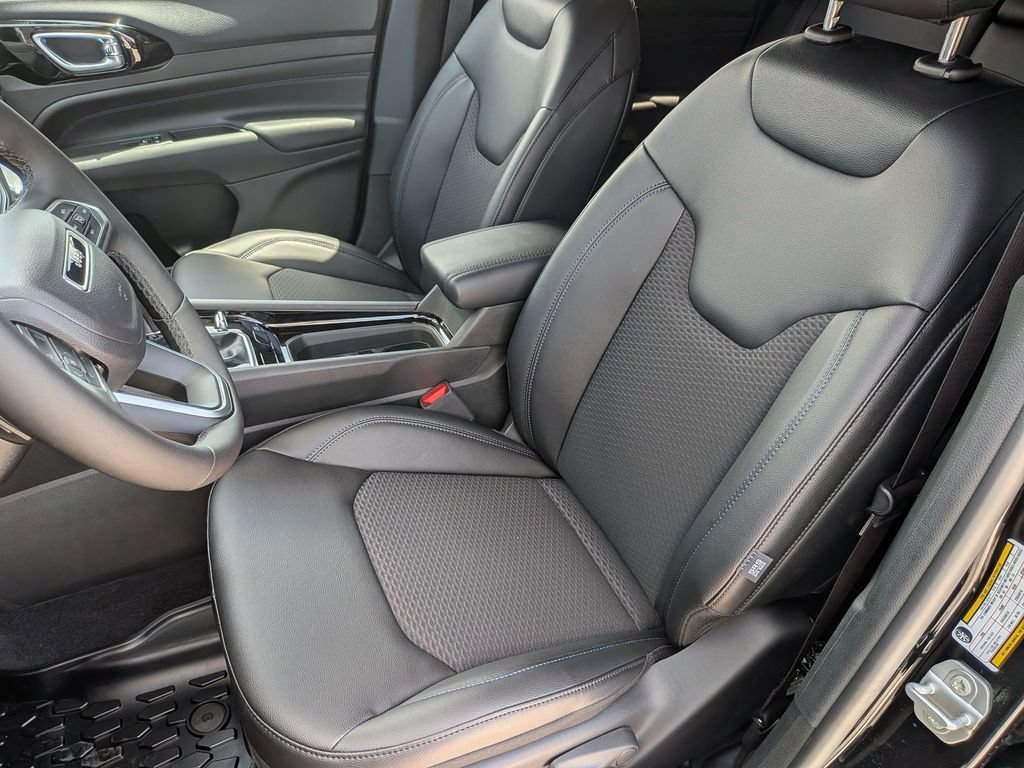 New 2026 Jeep Compass Latitude AWD/4WD image 31