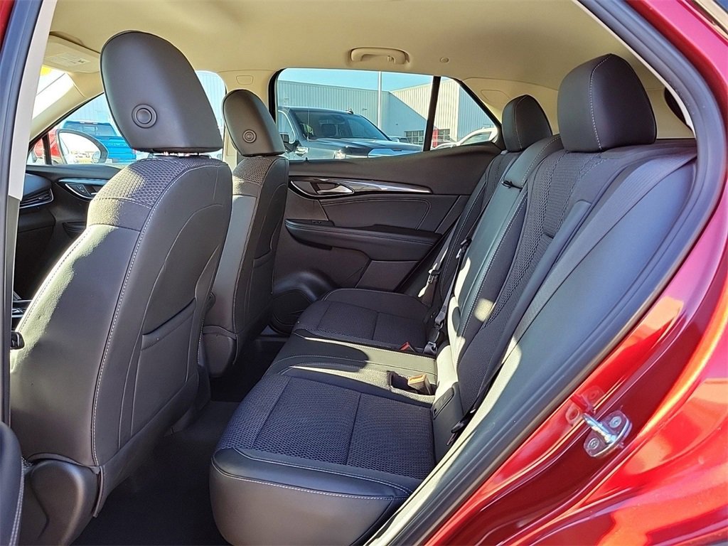 Used 2023 Buick Envision Preferred image 11