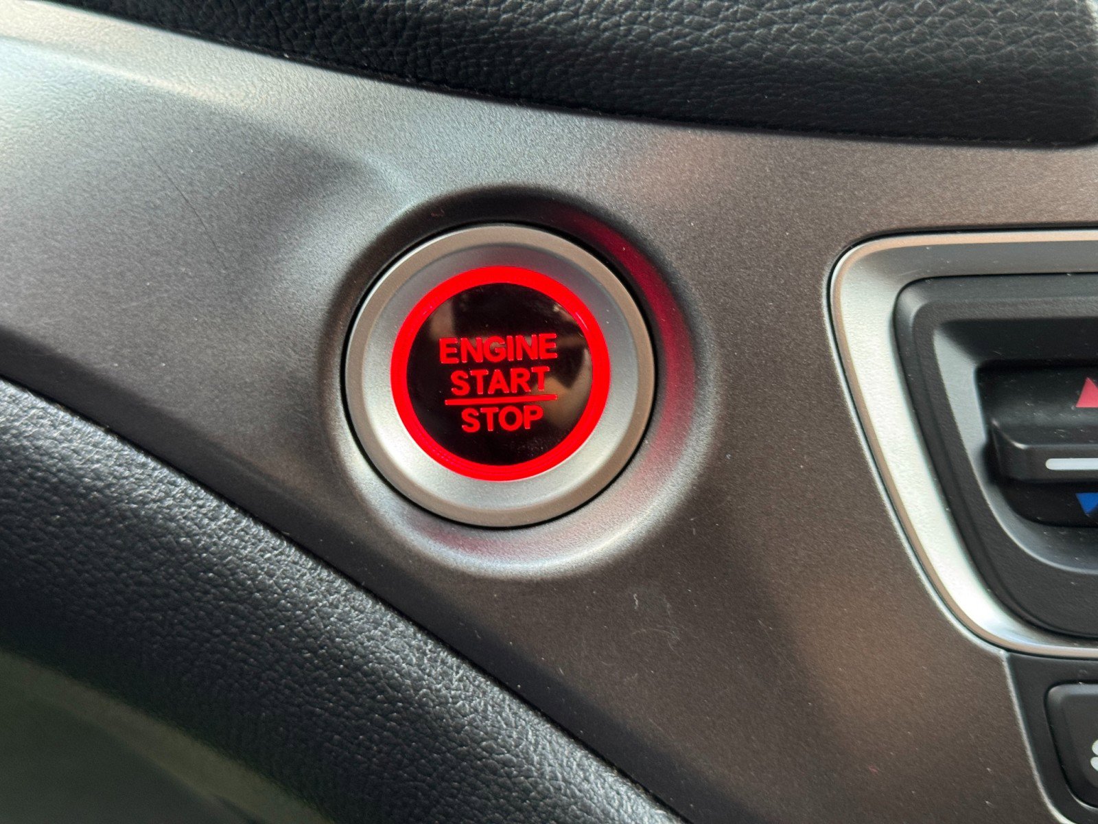 Used 2022 Honda Pilot Sport image 21