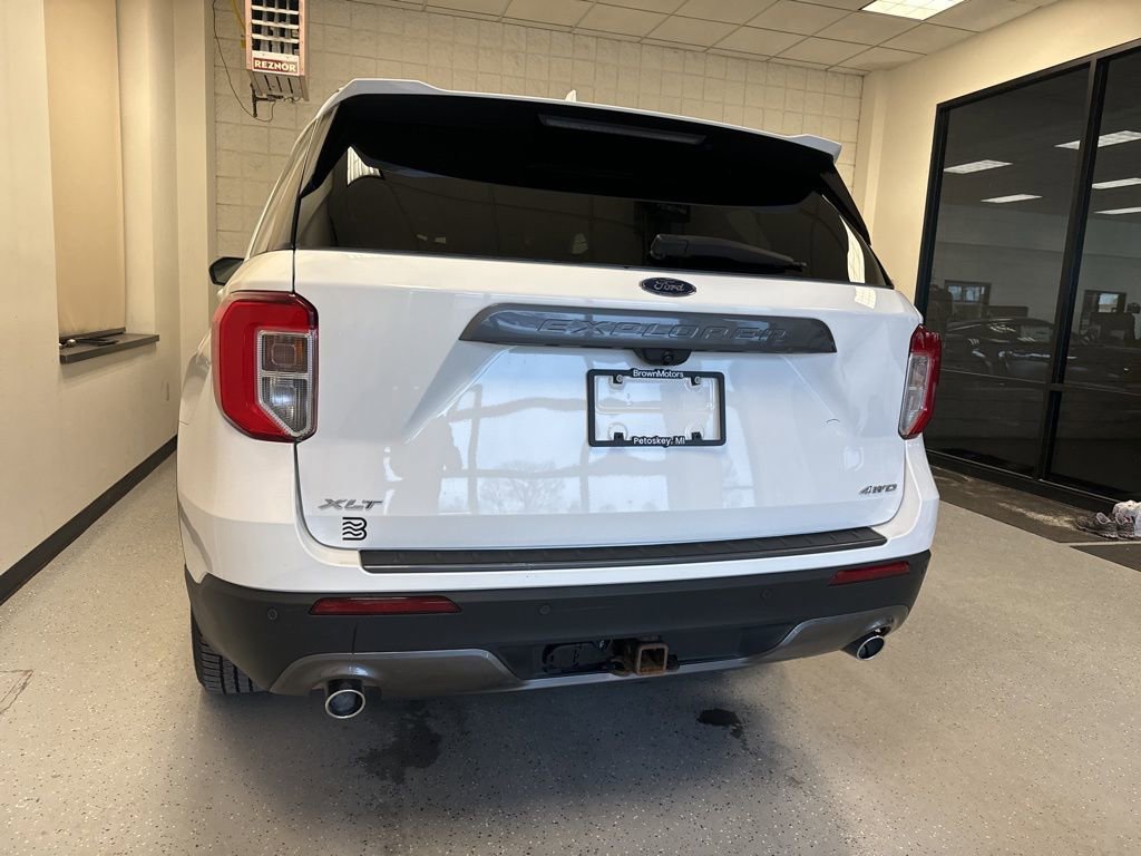 Used 2022 Ford Explorer XLT w/ Equipment Group 202A image 43