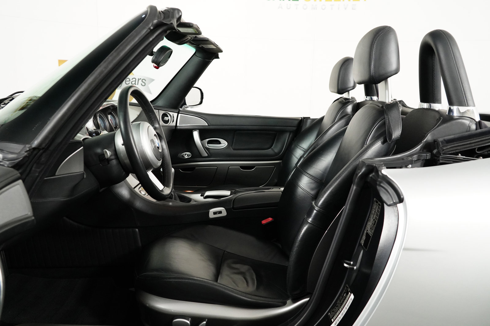 Used 2002 BMW Z8 image 18