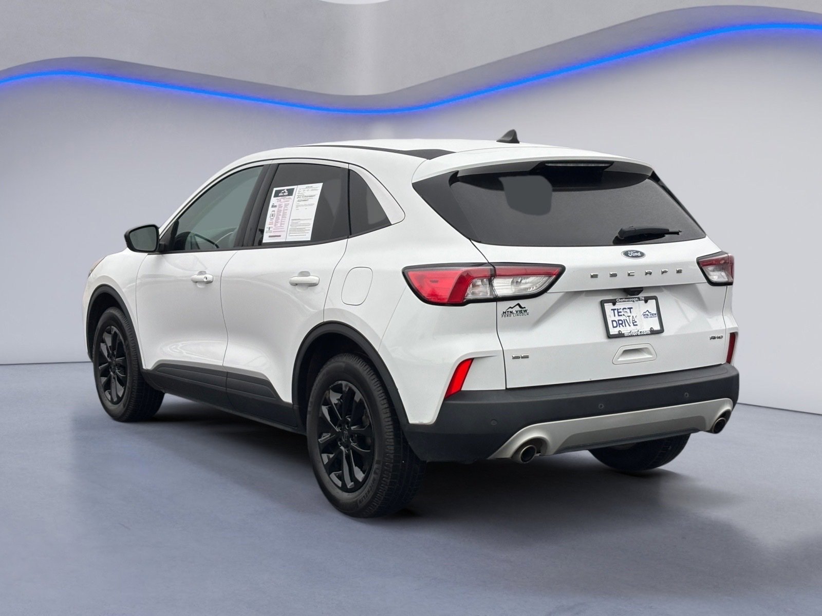 Used 2020 Ford Escape SE image 11