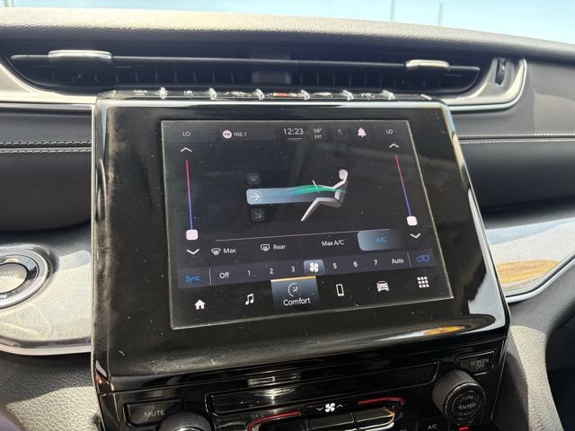Used 2023 Jeep Grand Cherokee Laredo AWD/4WD image 14