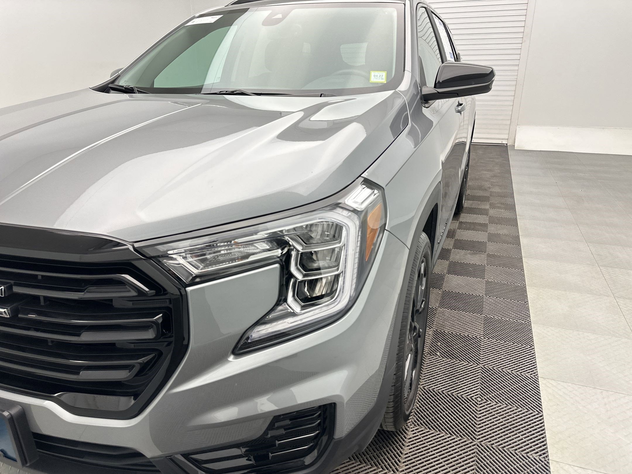 Certified 2024 GMC Terrain SLE w/ Driver Convenience Package FWD image 20