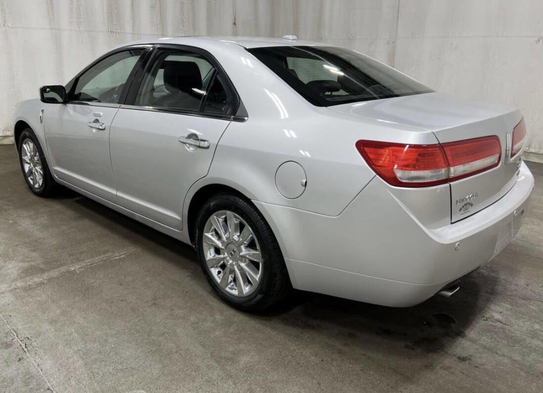 Used 2012 Lincoln MKZ AWD image 4