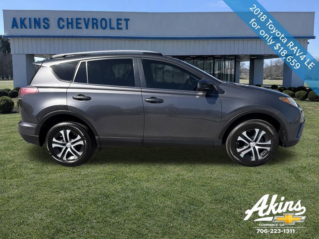 Used 2018 Toyota RAV4 LE image 4