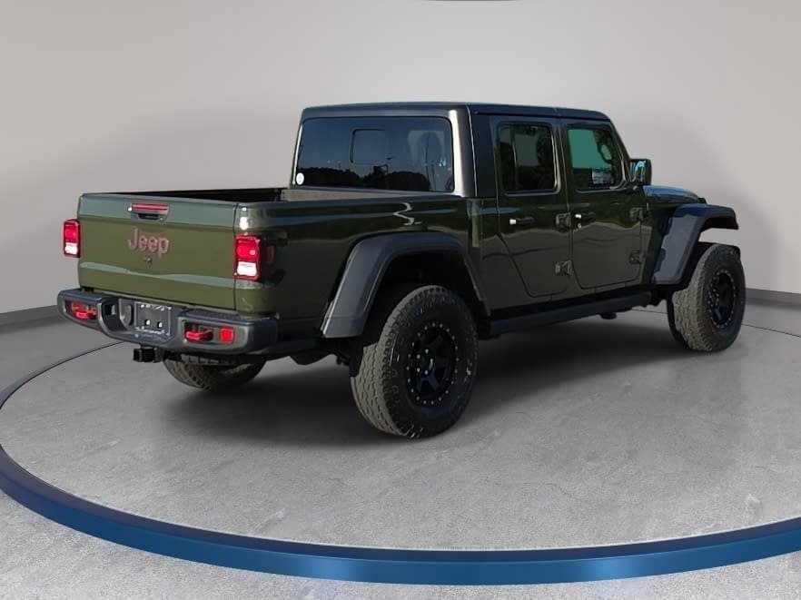 Used 2022 Jeep Gladiator Rubicon w/ Trailer Tow Package AWD/4WD image 5