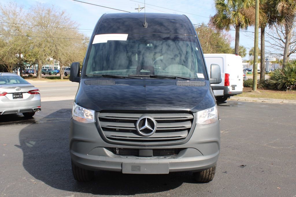 Used 2025 Mercedes-Benz Sprinter 2500 image 5
