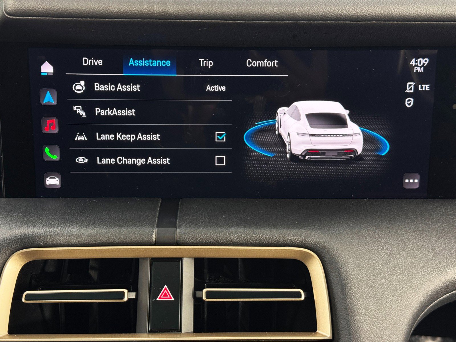 Used 2020 Porsche Taycan 4S w/ Premium Package image 30