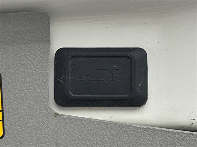 Used 2011 Toyota Highlander SE image 7