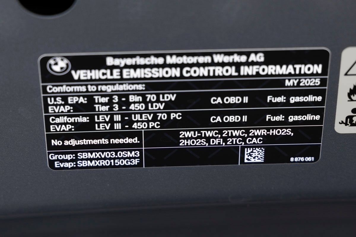 Used 2025 BMW M4 xDrive Competition AWD/4WD image 38