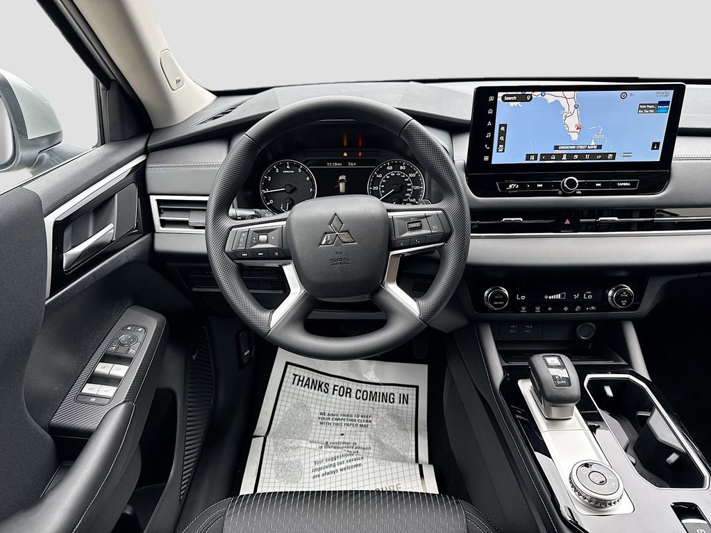 New 2026 Mitsubishi Outlander ES image 22