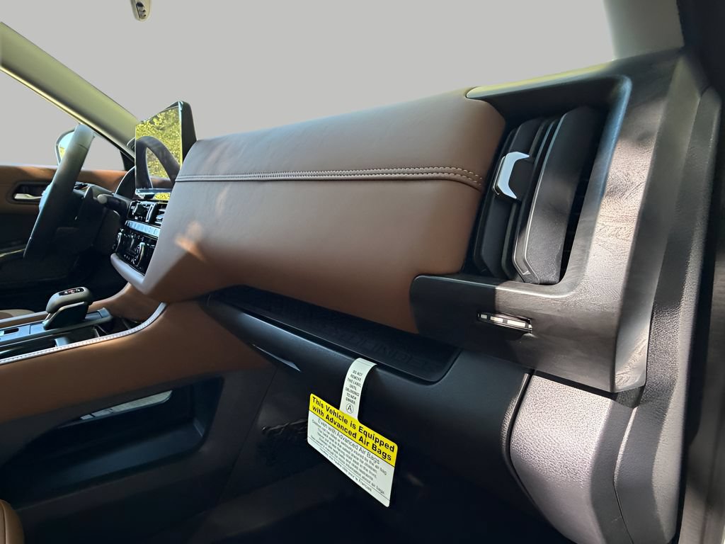 New 2026 Nissan Pathfinder Platinum AWD/4WD image 14