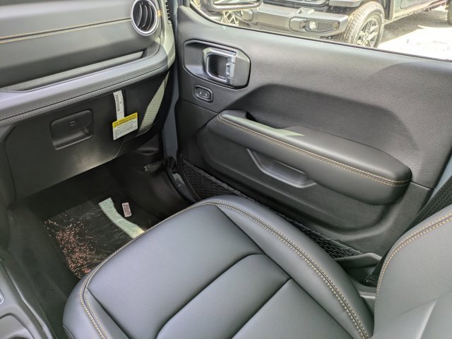 New 2025 Jeep Gladiator Sport image 15