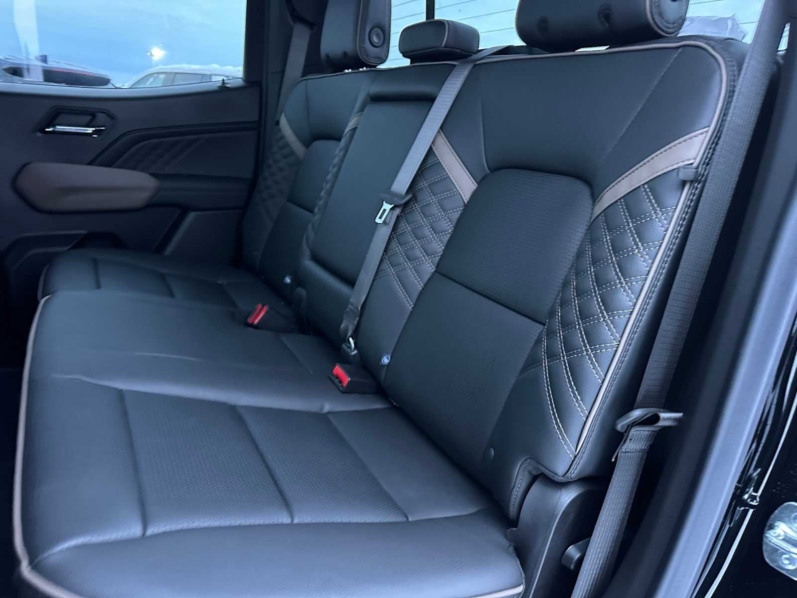 New 2026 GMC Canyon Denali image 17