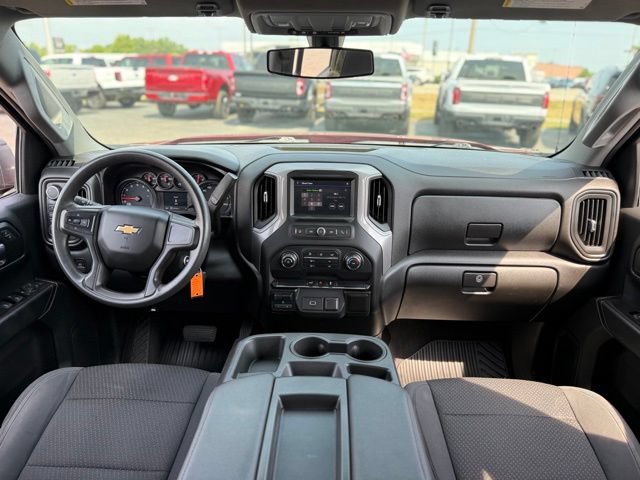 Used 2020 Chevrolet Silverado 1500 Custom w/ Custom Value Package AWD/4WD image 2