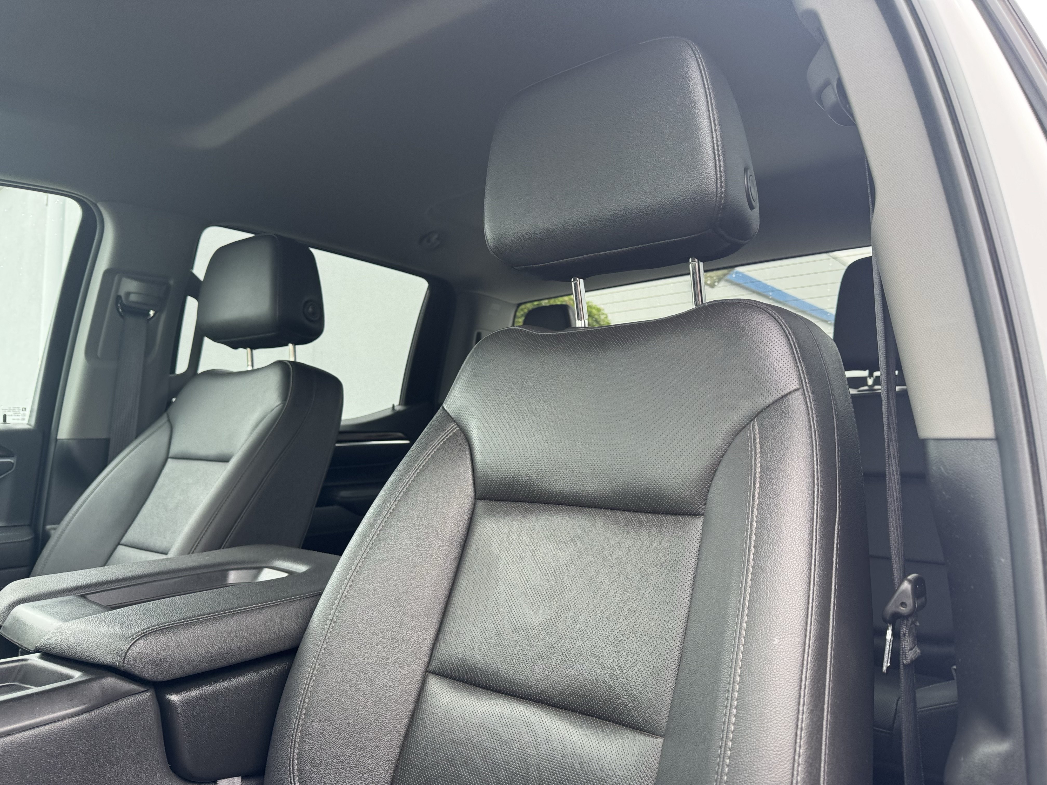 Certified 2025 GMC Sierra 1500 SLT AWD/4WD image 14