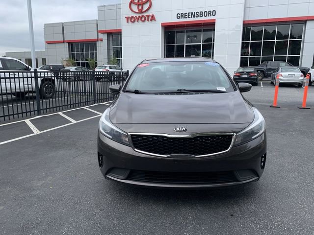 Used 2017 Kia Forte LX FWD image 3