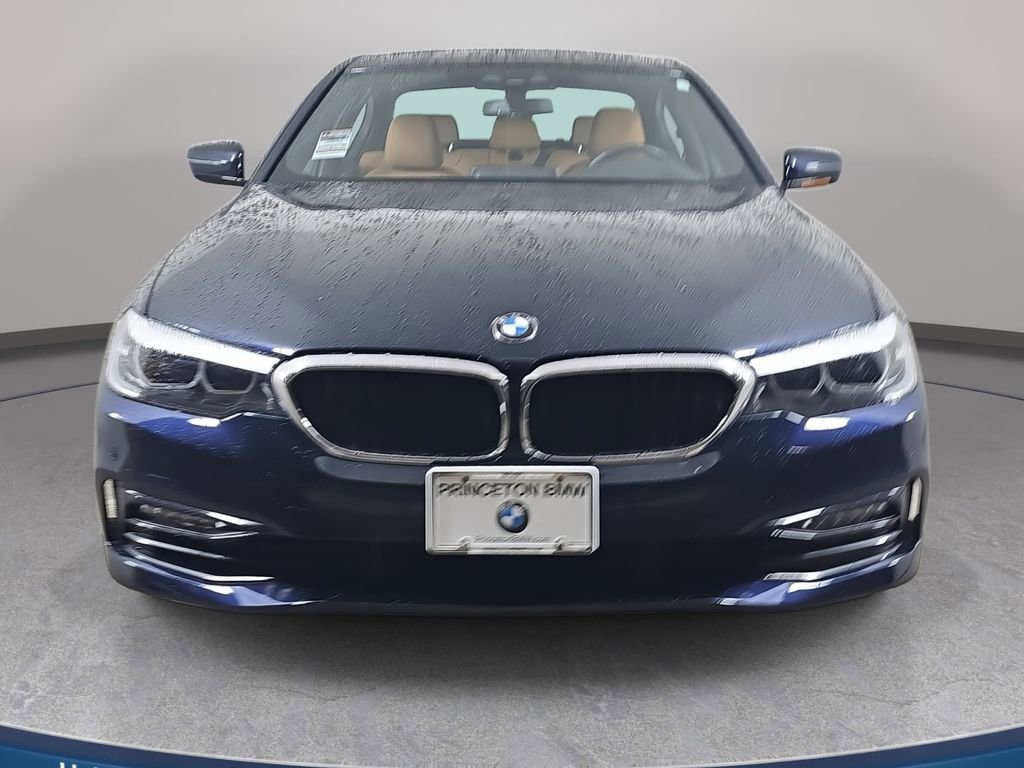 Used 2018 BMW 530i xDrive AWD/4WD image 3