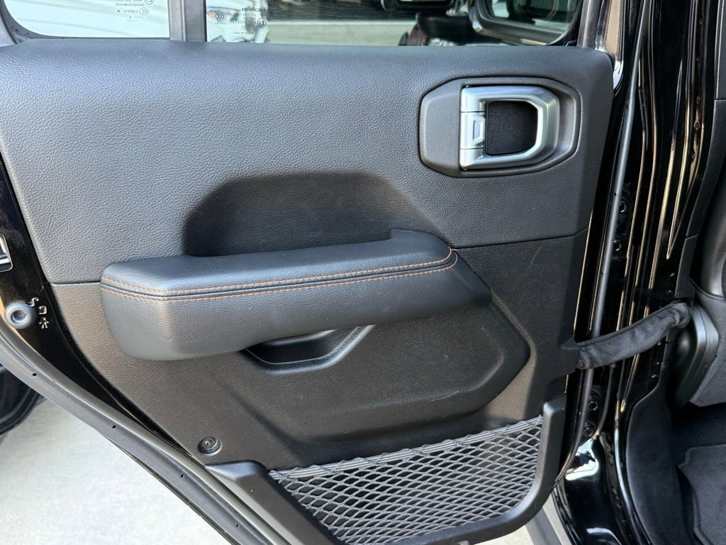 Used 2023 Jeep Gladiator Mojave image 24