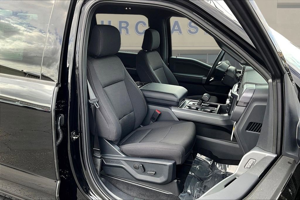 New 2026 Ford F150 XLT w/ Equipment Group 302A MID image 11