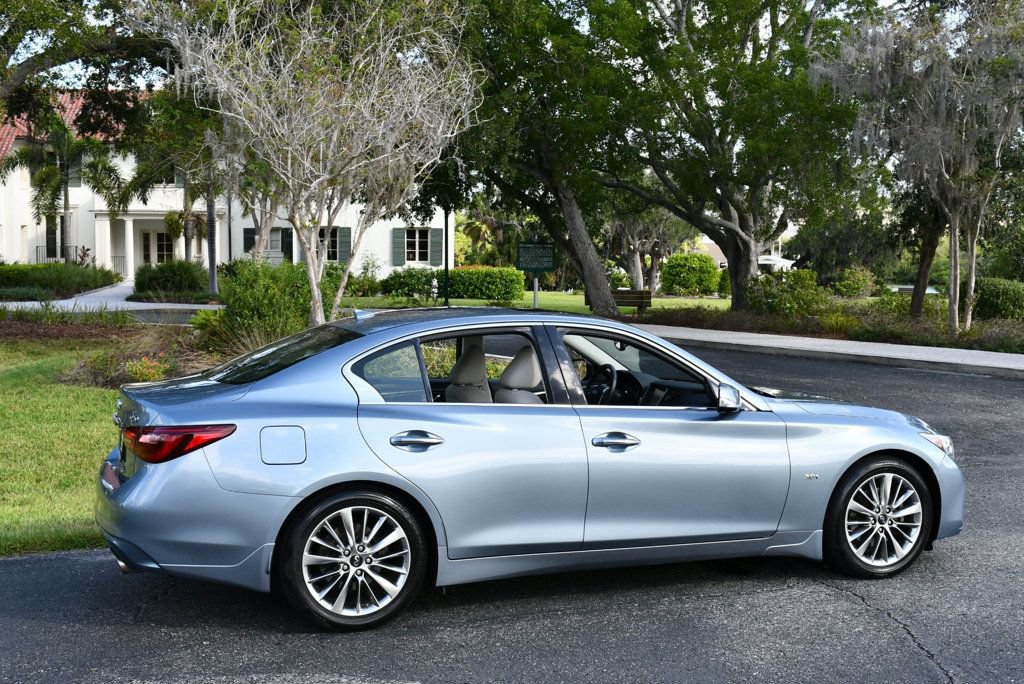 Used 2018 INFINITI Q50 Luxe w/ Sensory Package (Luxe) RWD image 6