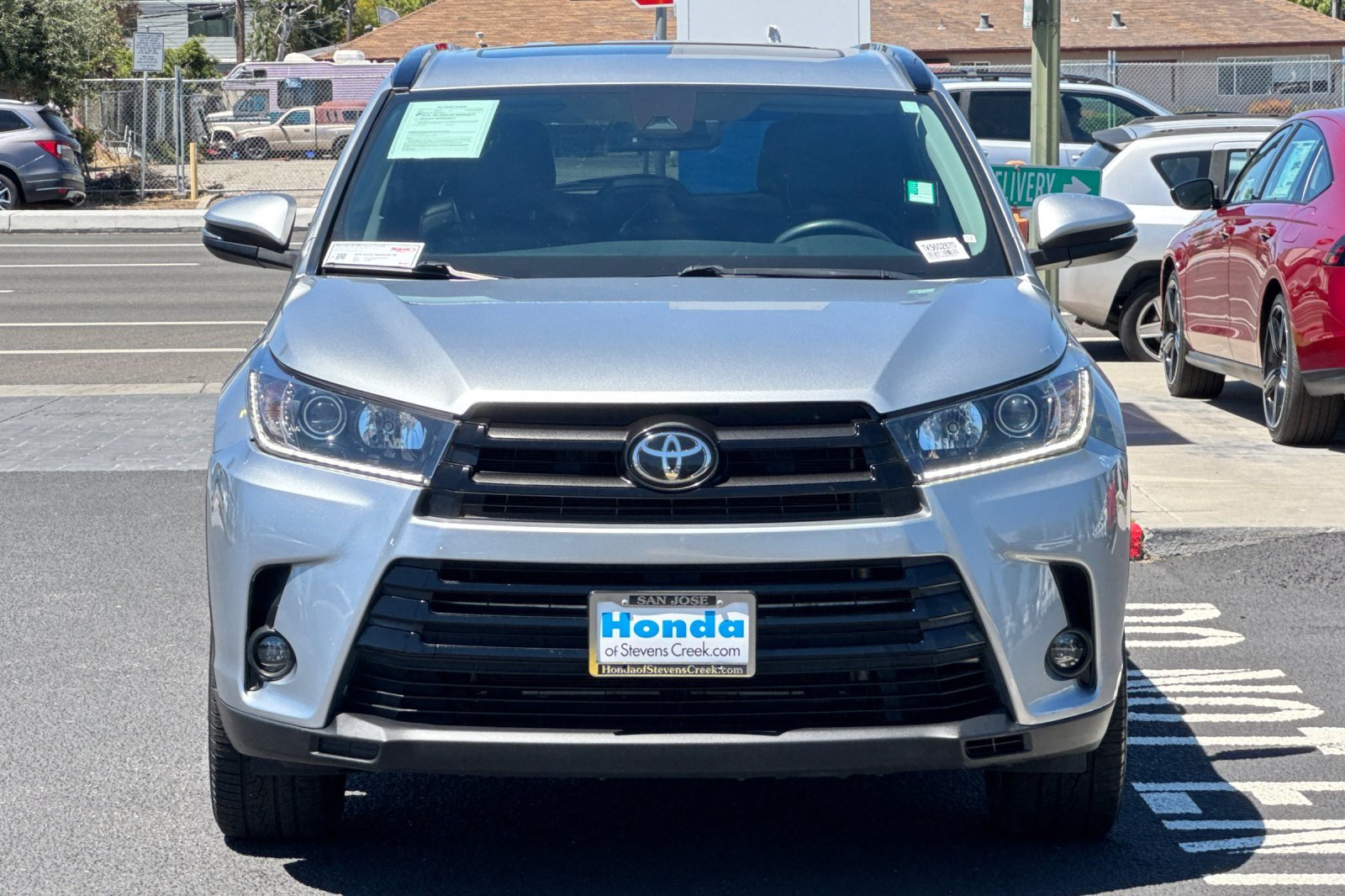 Used 2019 Toyota Highlander SE AWD/4WD image 5