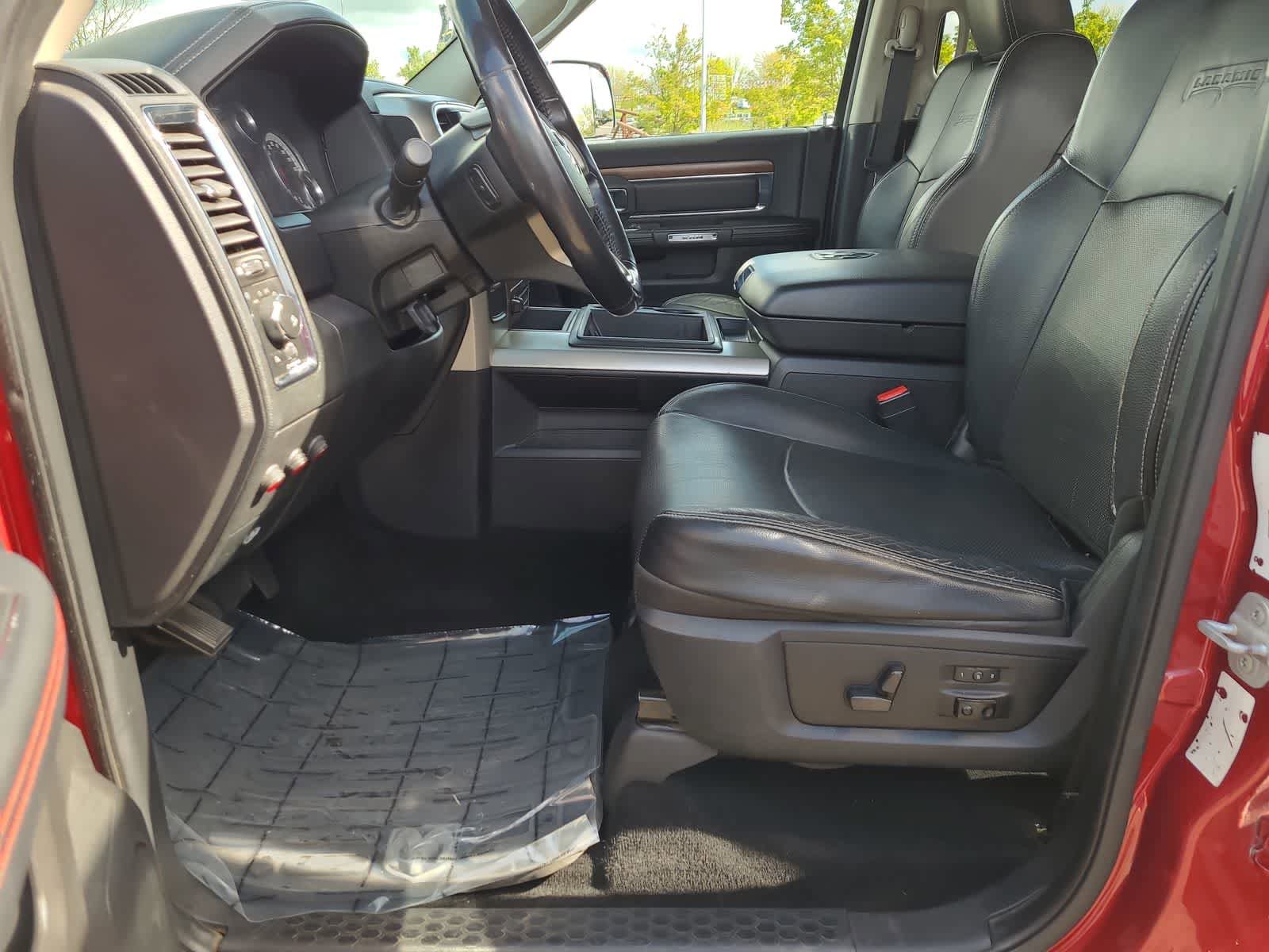Used 2014 RAM 2500 Laramie w/ Convenience Group AWD/4WD image 19