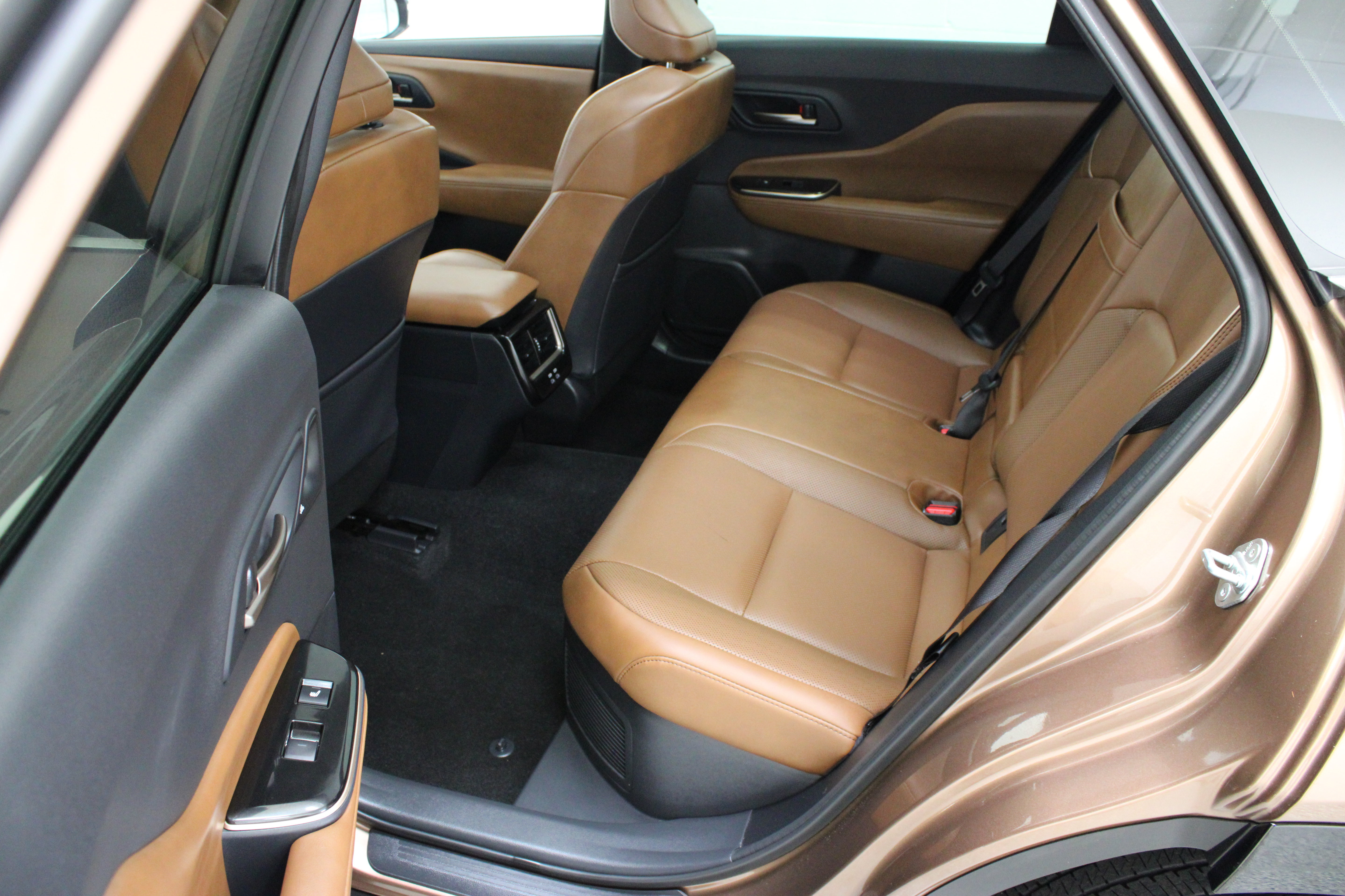 Certified 2025 Toyota Crown Signia w/ Advanced Technology Package AWD/4WD image 31