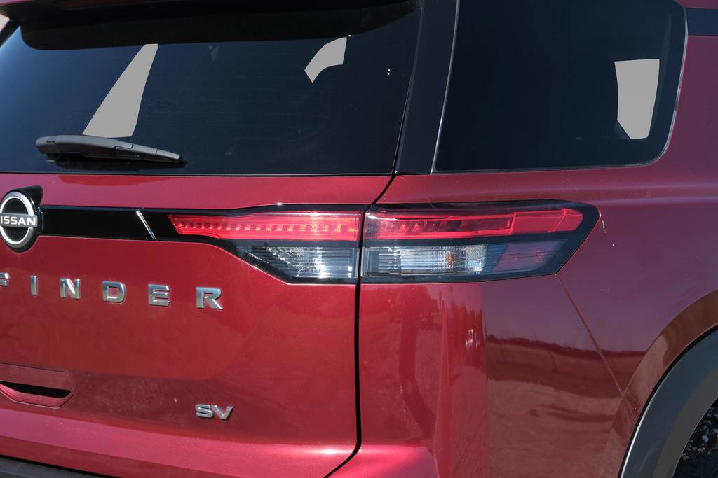 Used 2023 Nissan Pathfinder SV image 36