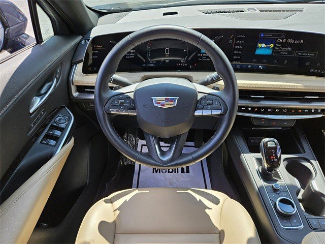 Certified 2025 Cadillac XT4 Premium Luxury image 13