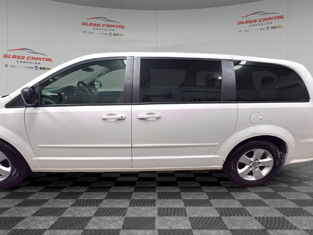 Used 2013 Dodge Grand Caravan SE FWD image 4