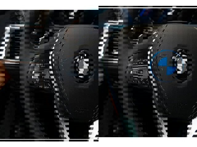 New 2026 BMW X5 xDrive50e w/ Premium Package image 67