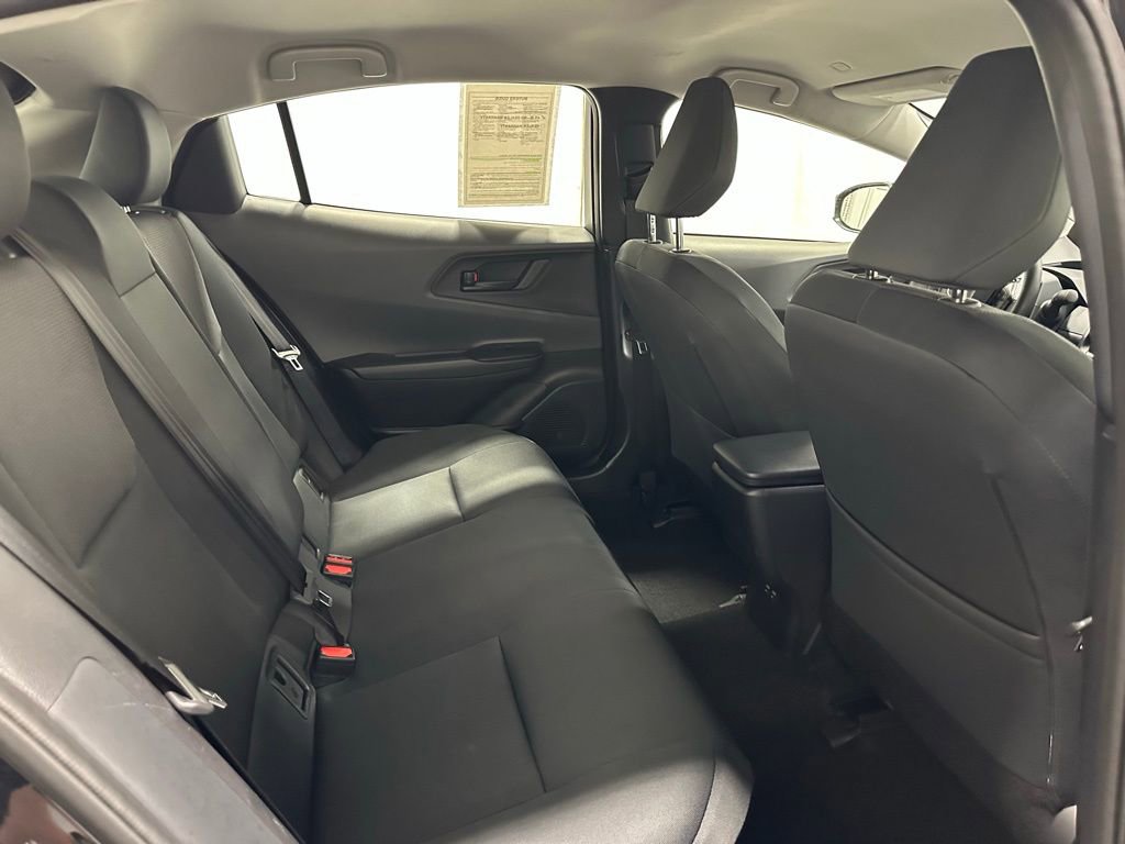 Used 2025 Toyota Prius LE FWD image 55