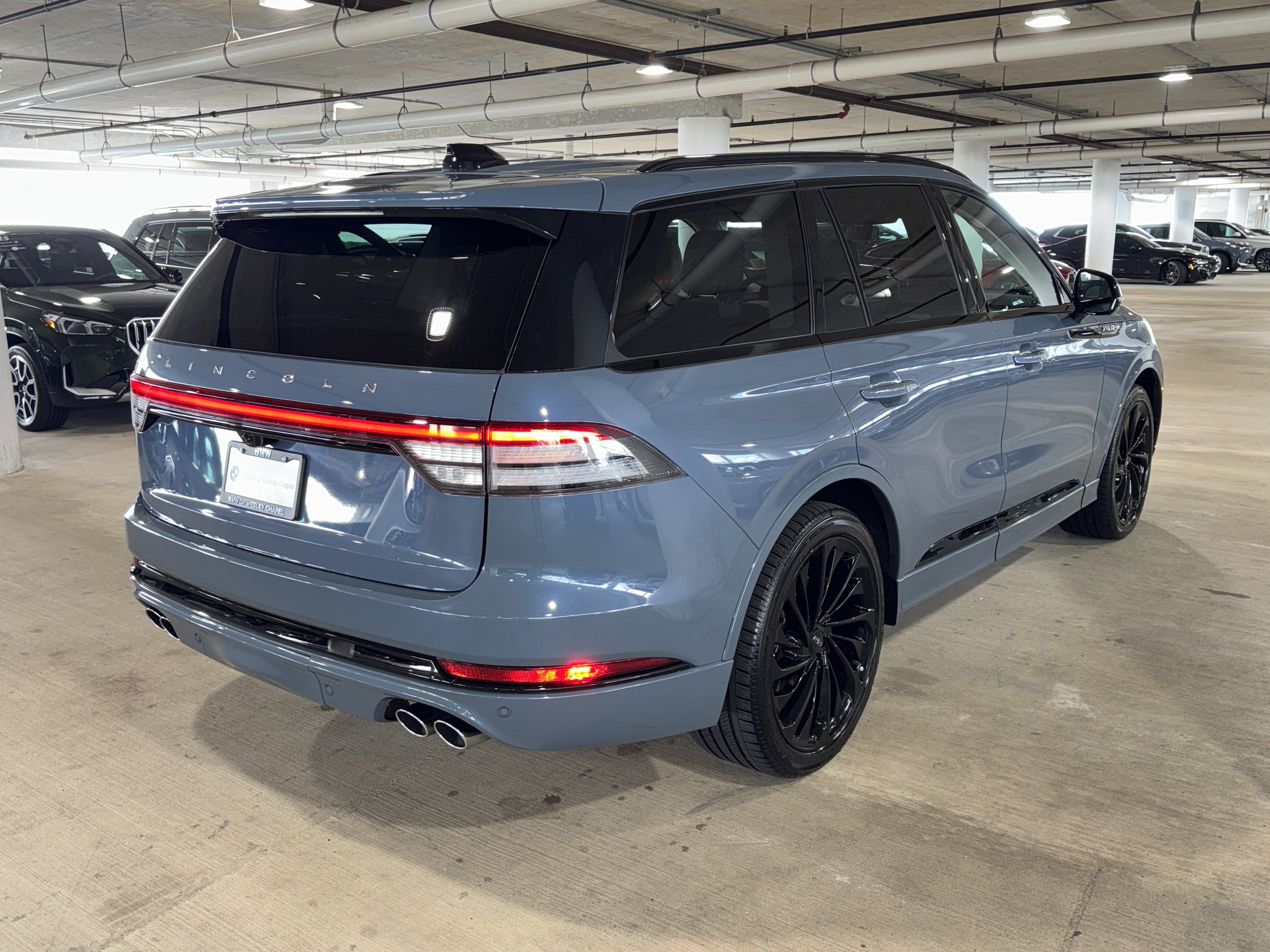 Used 2025 Lincoln Aviator Reserve w/ Jet Appearance Package RWD image 8
