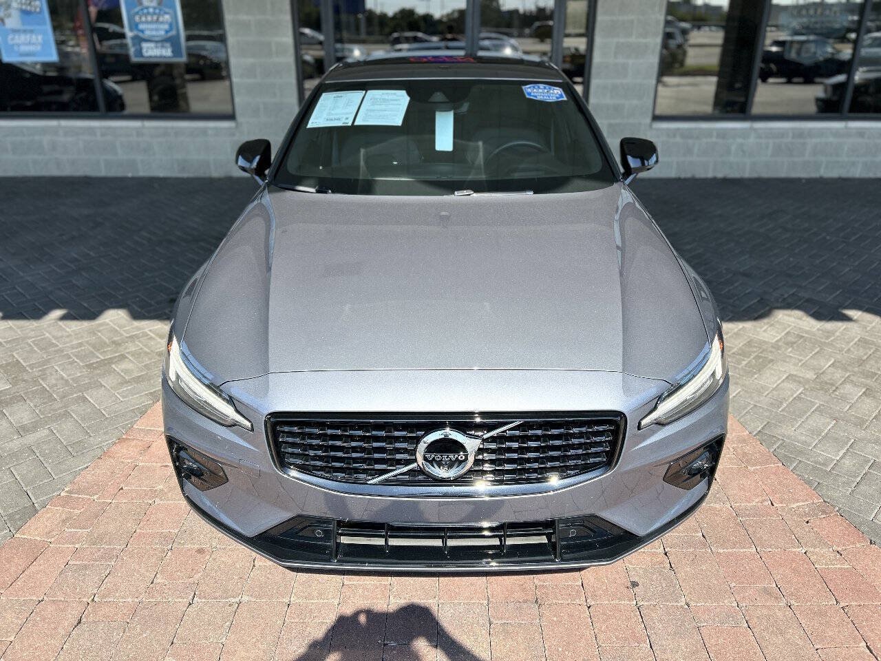 Used 2021 Volvo S60 T5 R-Design AWD/4WD image 32