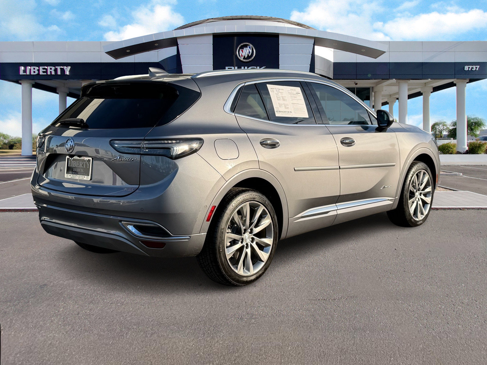 Used 2021 Buick Envision Avenir w/ Technology Package II image 3